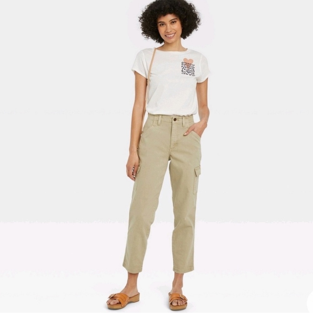 Universal Thread Women’s High Rise Boyfriend Cargo Pants, Olive Green Size 8/29